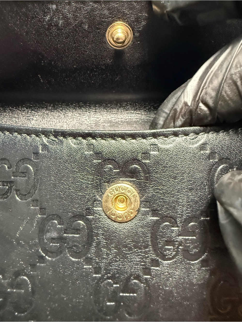 Gucci Black GG Guccissima Leather Long Wallet Flap Strap - Picture 11 of 16